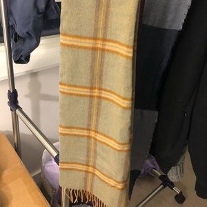 Burberry scarf 100% cashmere